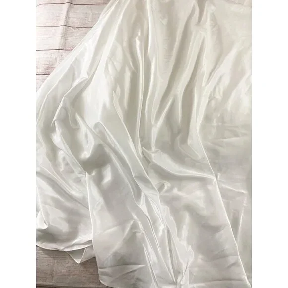 David's Bridal Women's Taffeta A Line Wedding Dress W/Sweetheart Neck - 14W - Picture 13 of 15